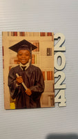 2024 Grad frame